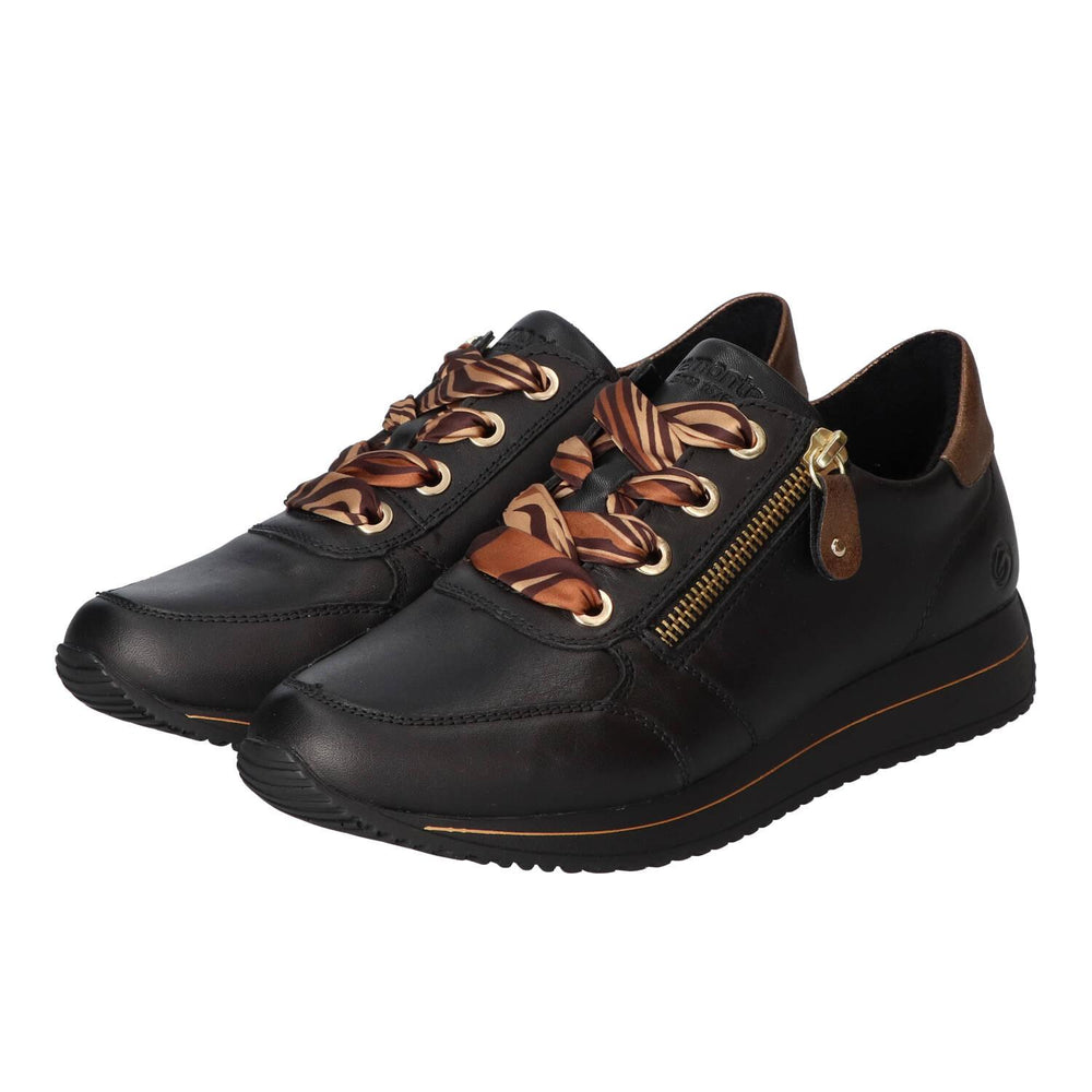 Baskets, noires