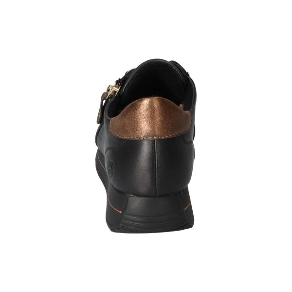 Baskets, noires