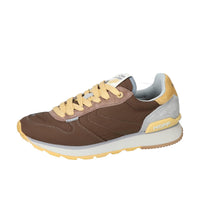 Baskets, marron foncé