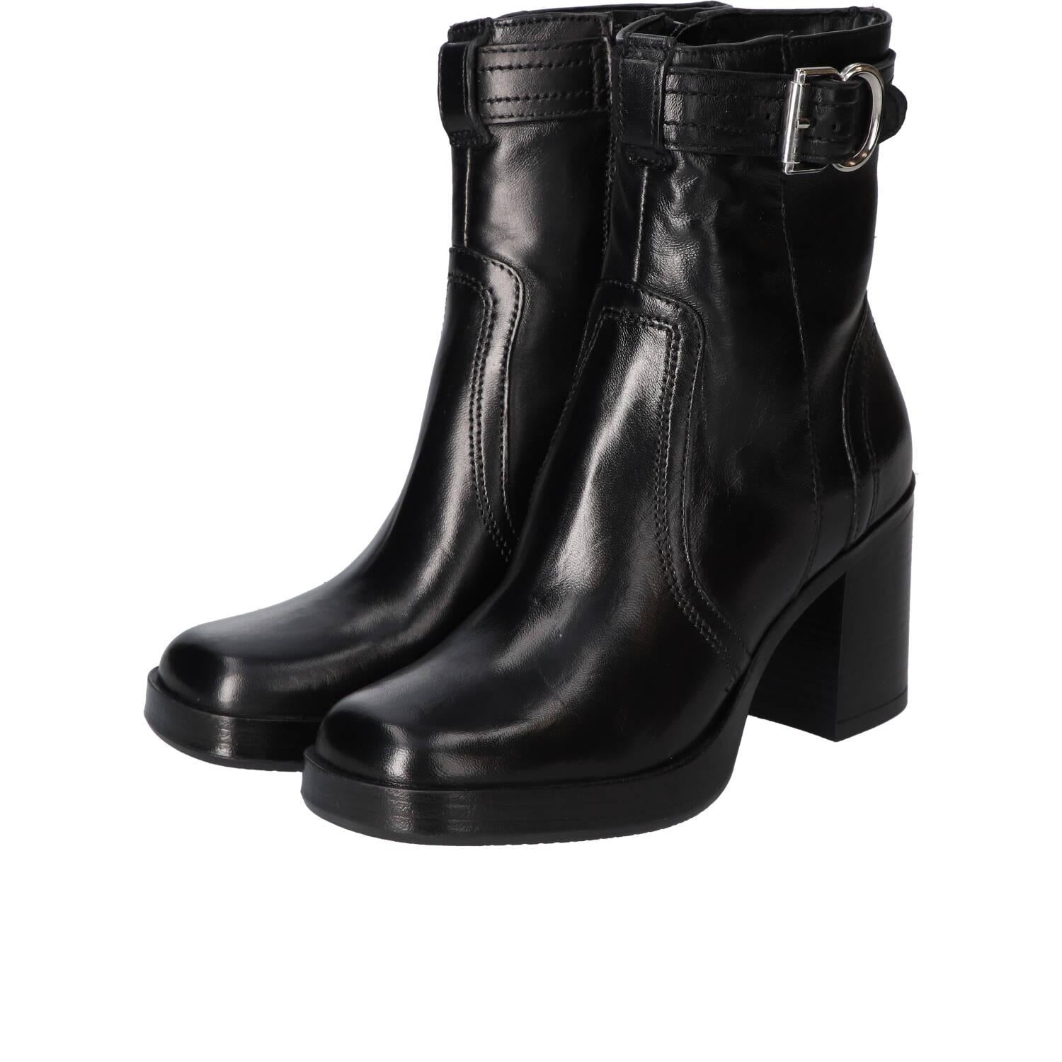 Booties, Zwart