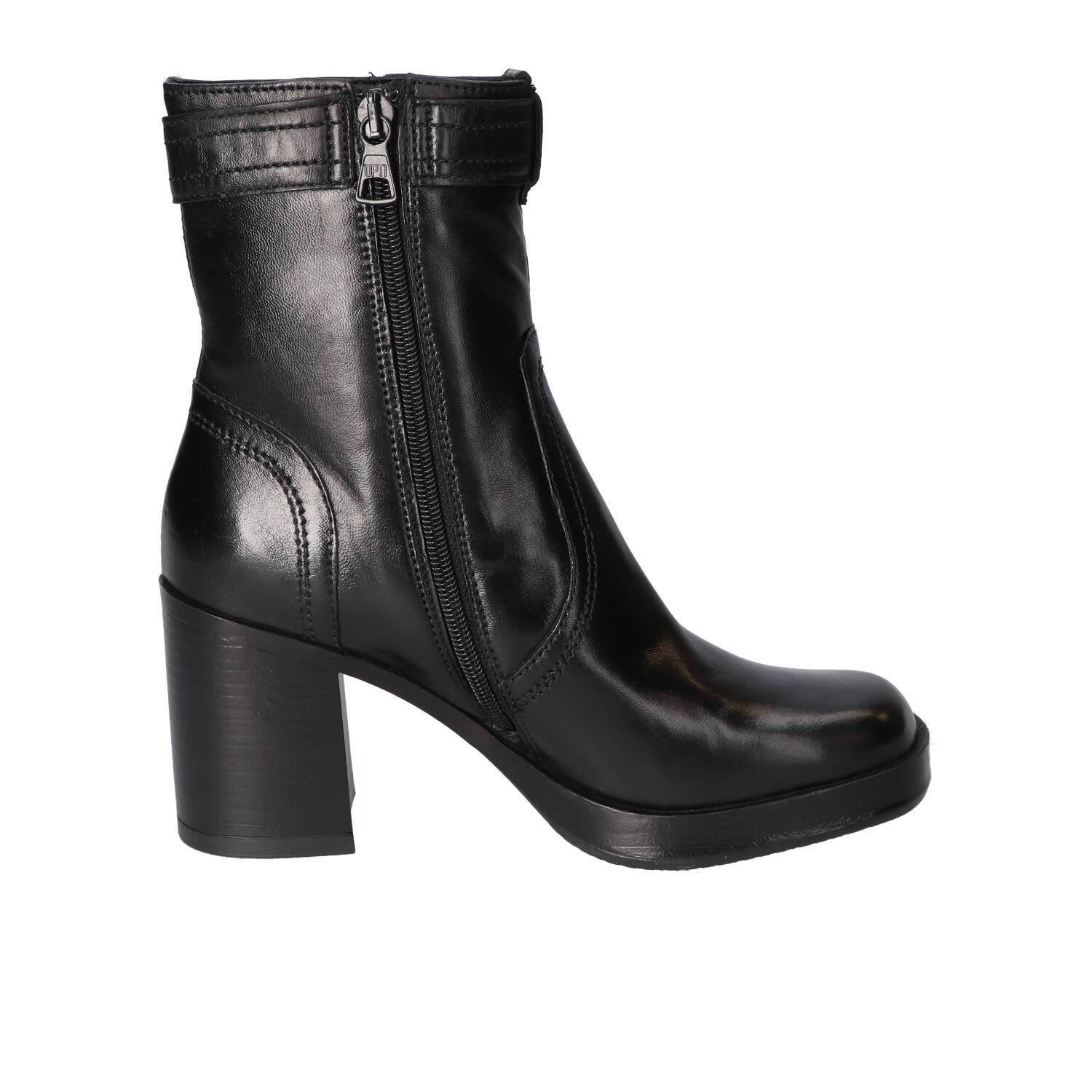 Bottines, noires