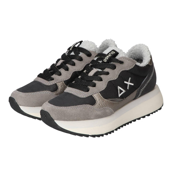Sneakers, Zwart