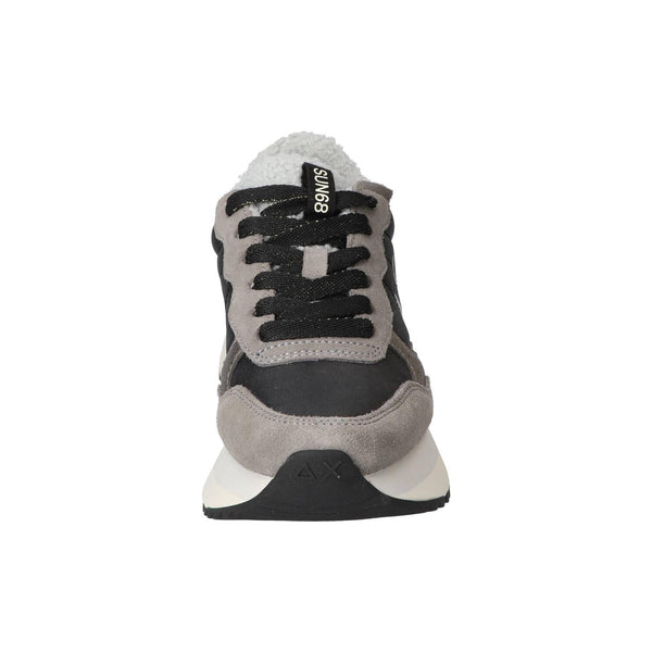 Sneakers, Zwart