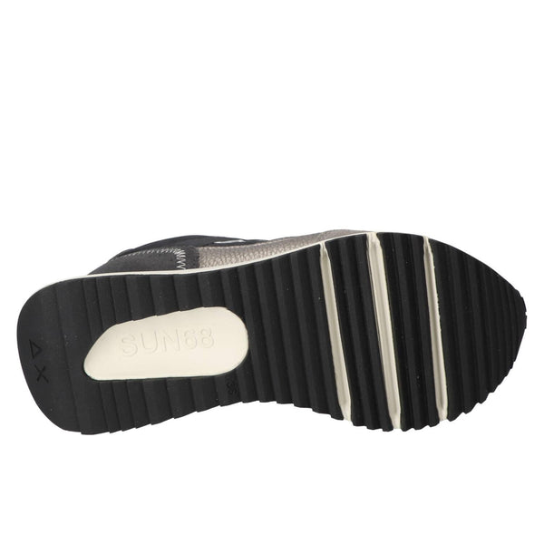 Sneakers, Zwart