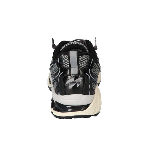 Sneakers, Zwart
