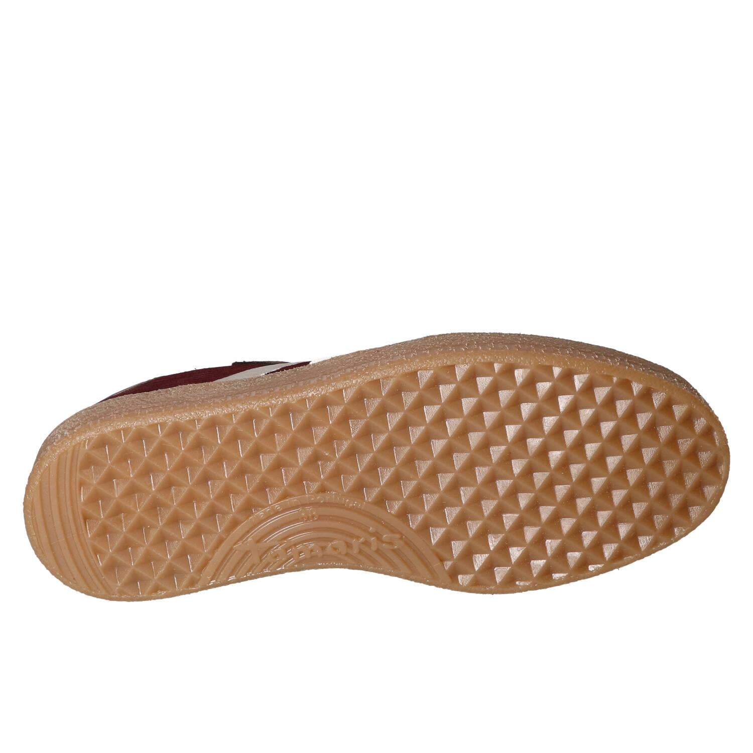 Sneakers, Rood