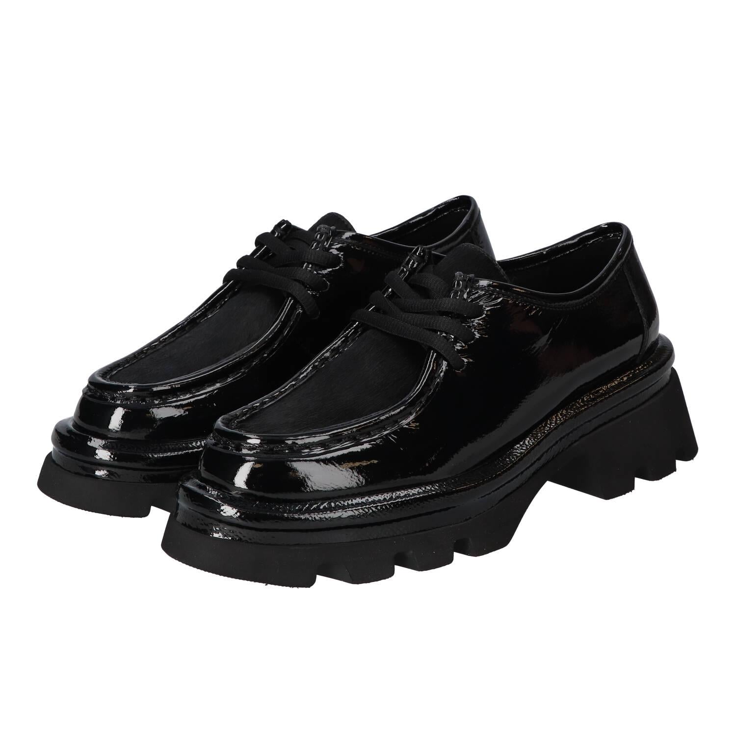 Veterschoenen, Zwart