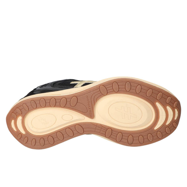 Sneakers, Zwart