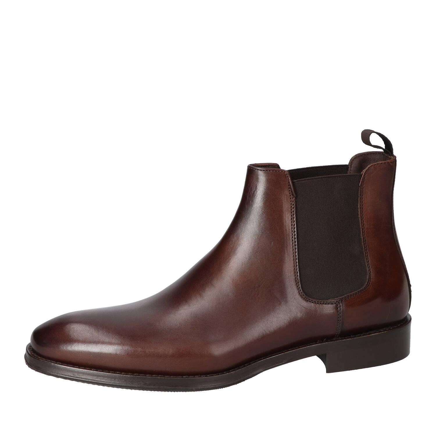 Boots, Donkerbruin