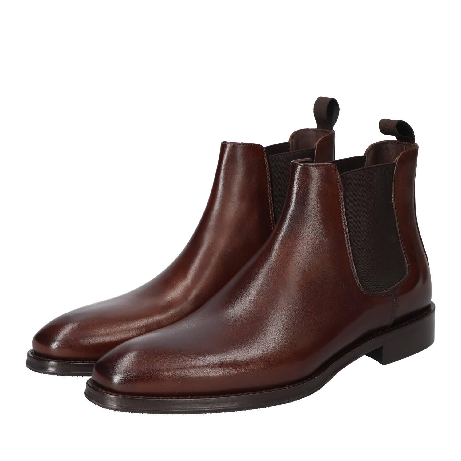 Boots, Donkerbruin