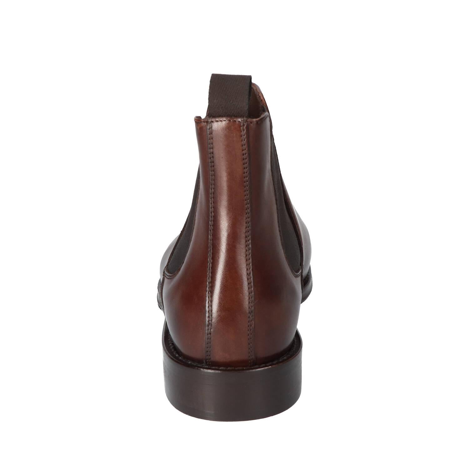 Boots, Donkerbruin