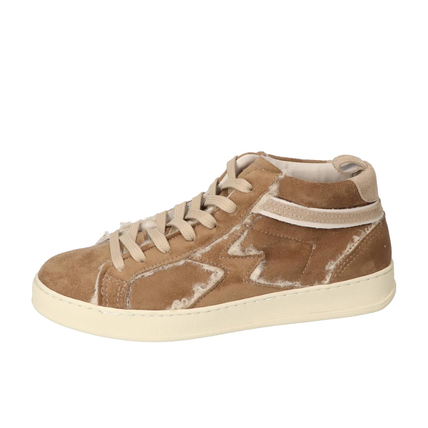 Sneakers, Cognac
