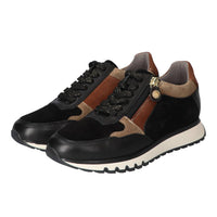 Sneakers, Zwart