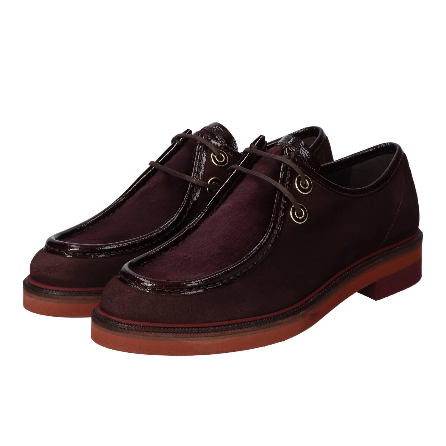Chaussures à lacets, Bordeaux