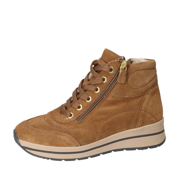 Booties, Cognac