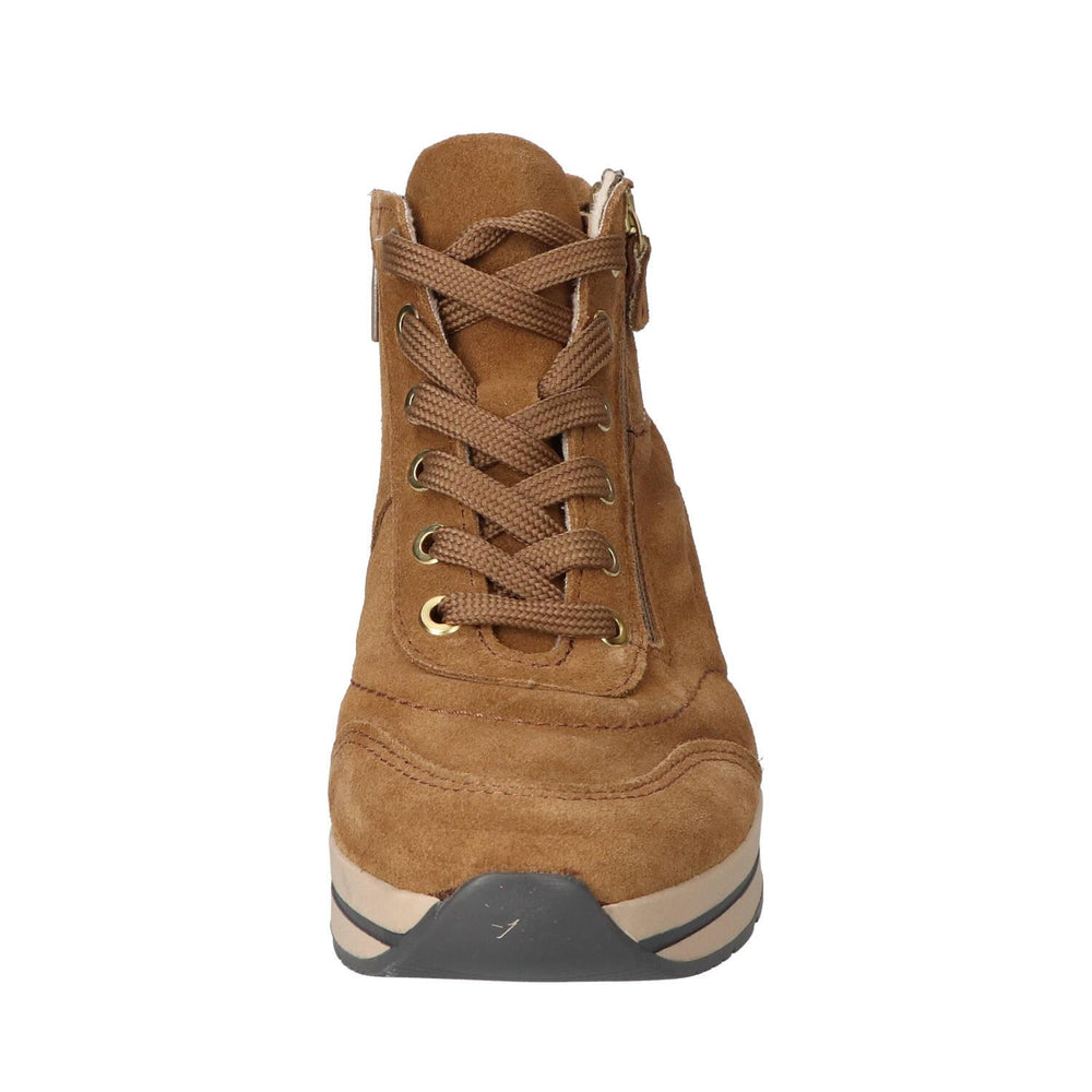 Booties, Cognac