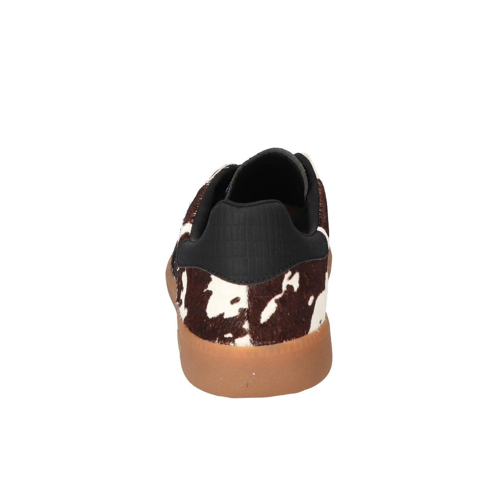 Sneakers, Zwart