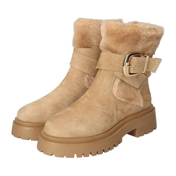 Booties, Cognac