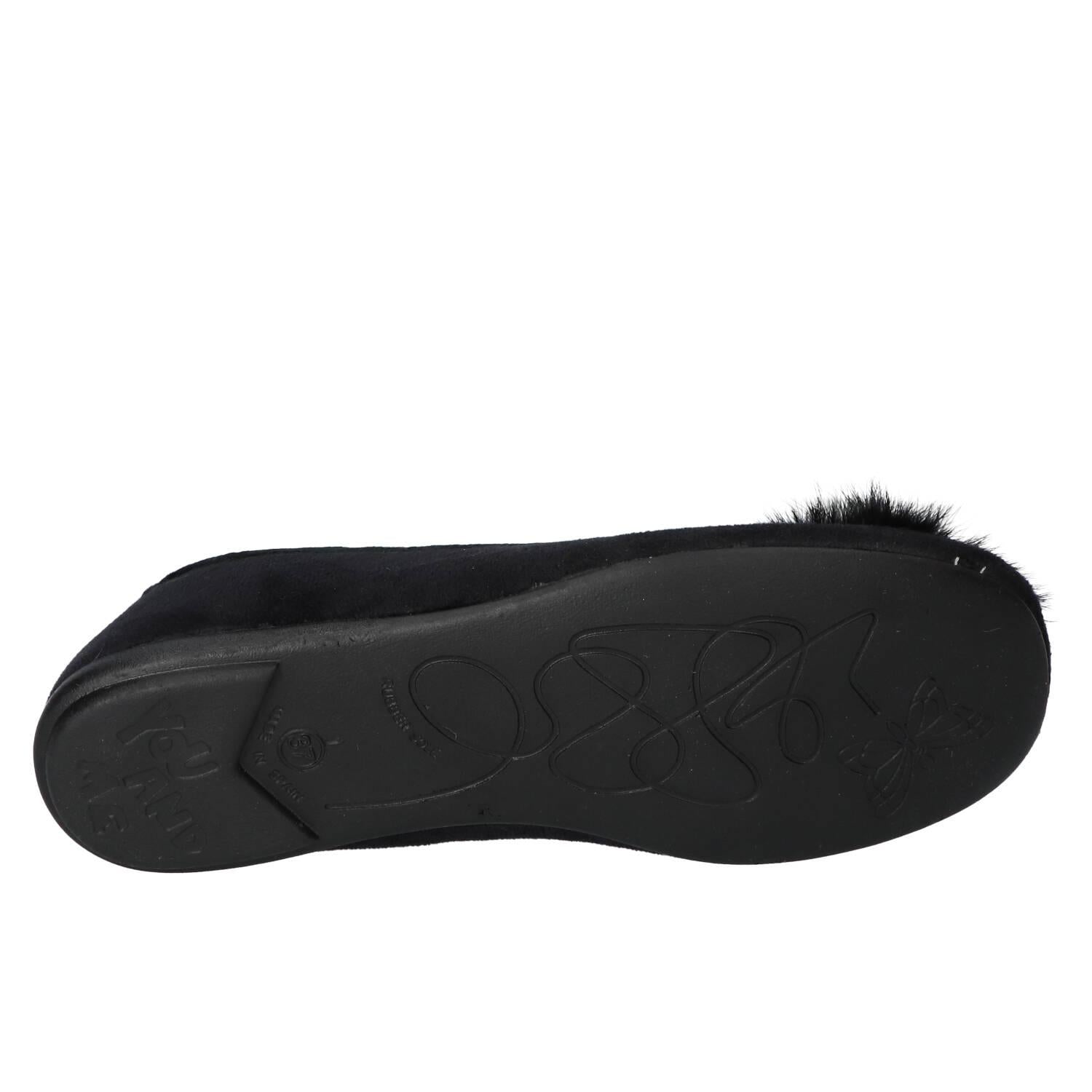 Pantoffels, Zwart