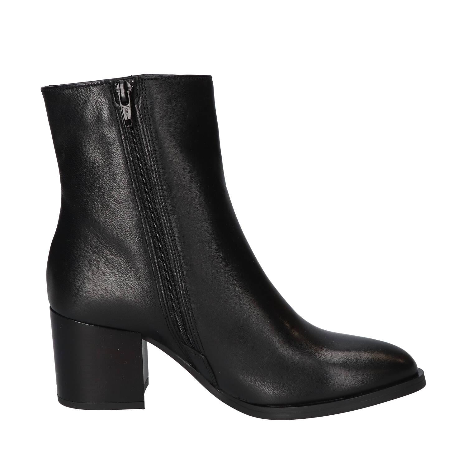 Bottines, noires