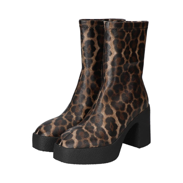 Booties, Cognac