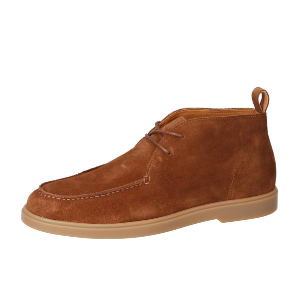 Boots, Cognac