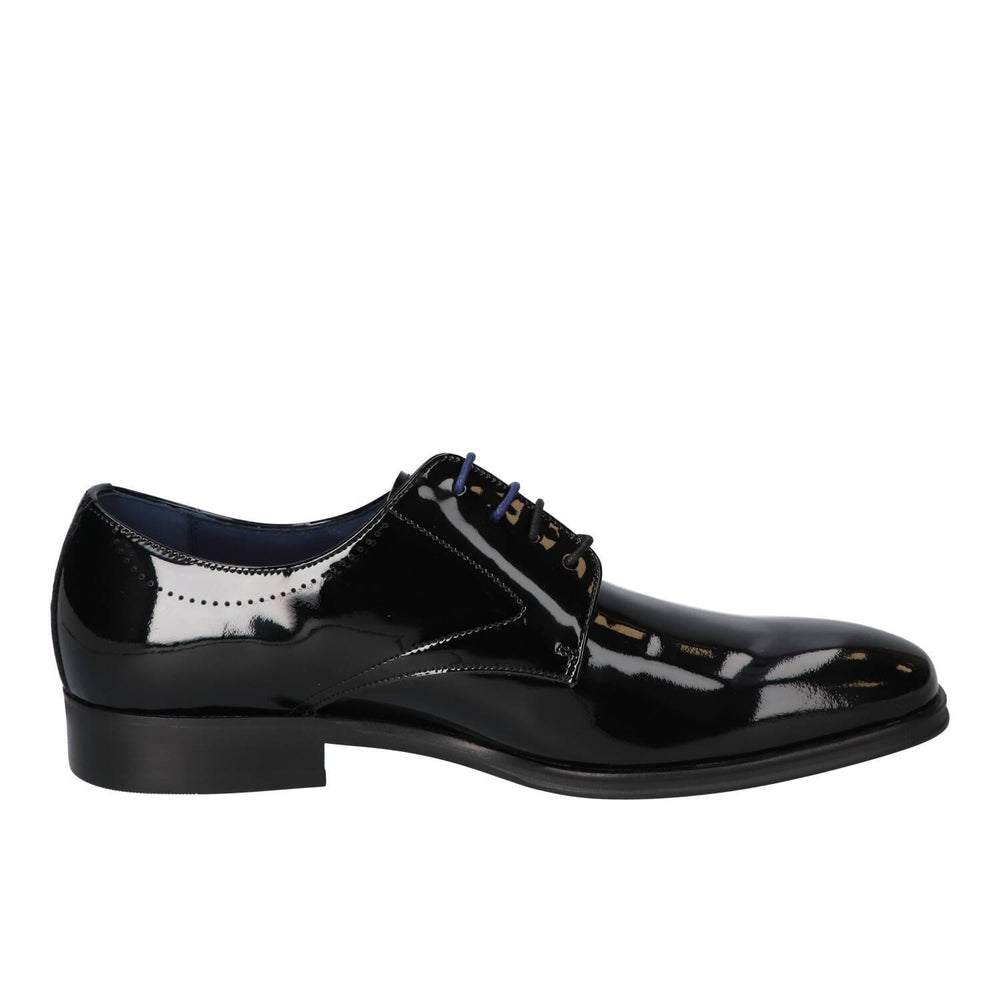 Veterschoenen, Zwart