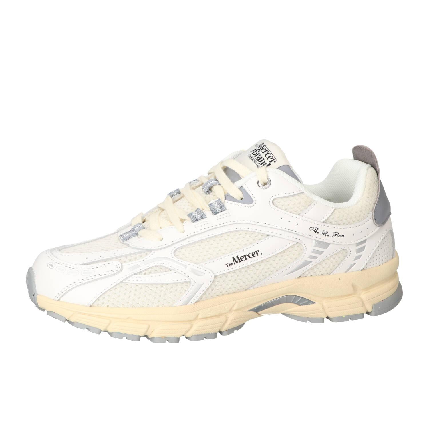 Sneakers, Wit