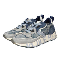 Sneakers, Lichtblauw