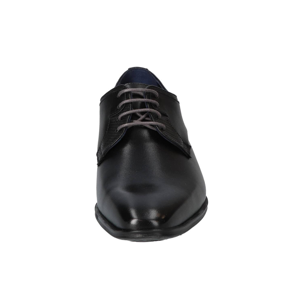 Veterschoenen, Zwart