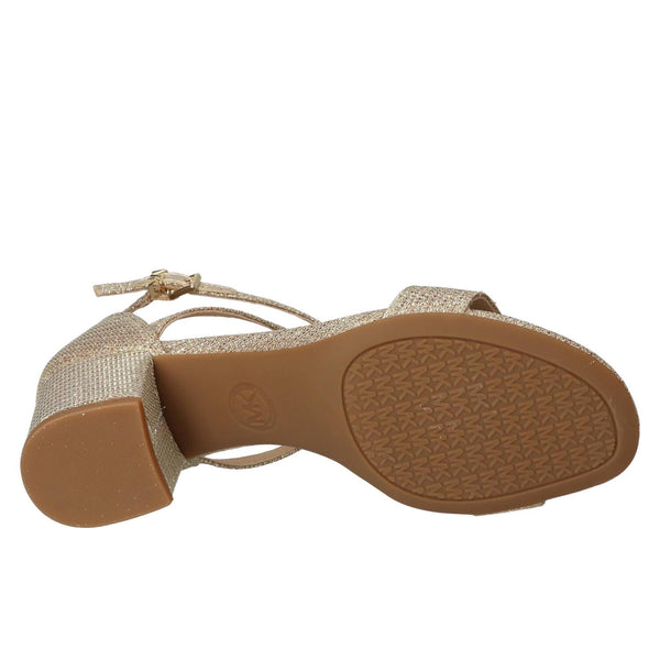 Sandalen, Goud