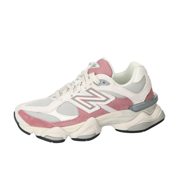 Sneakers, Roze