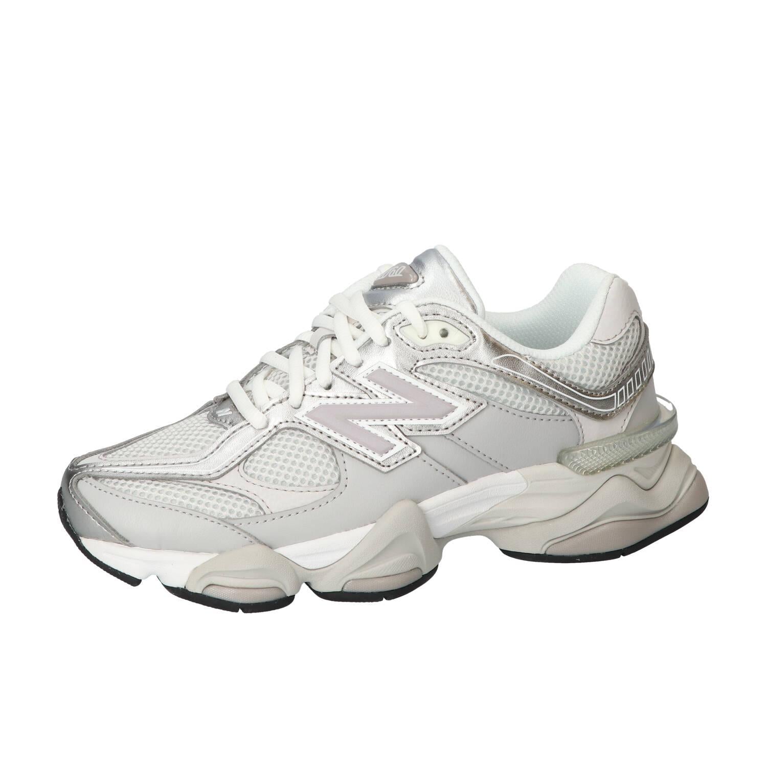 Sneakers, Zilver