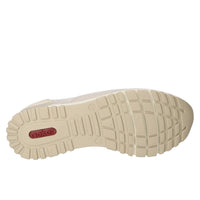 Instapschoenen, Off White