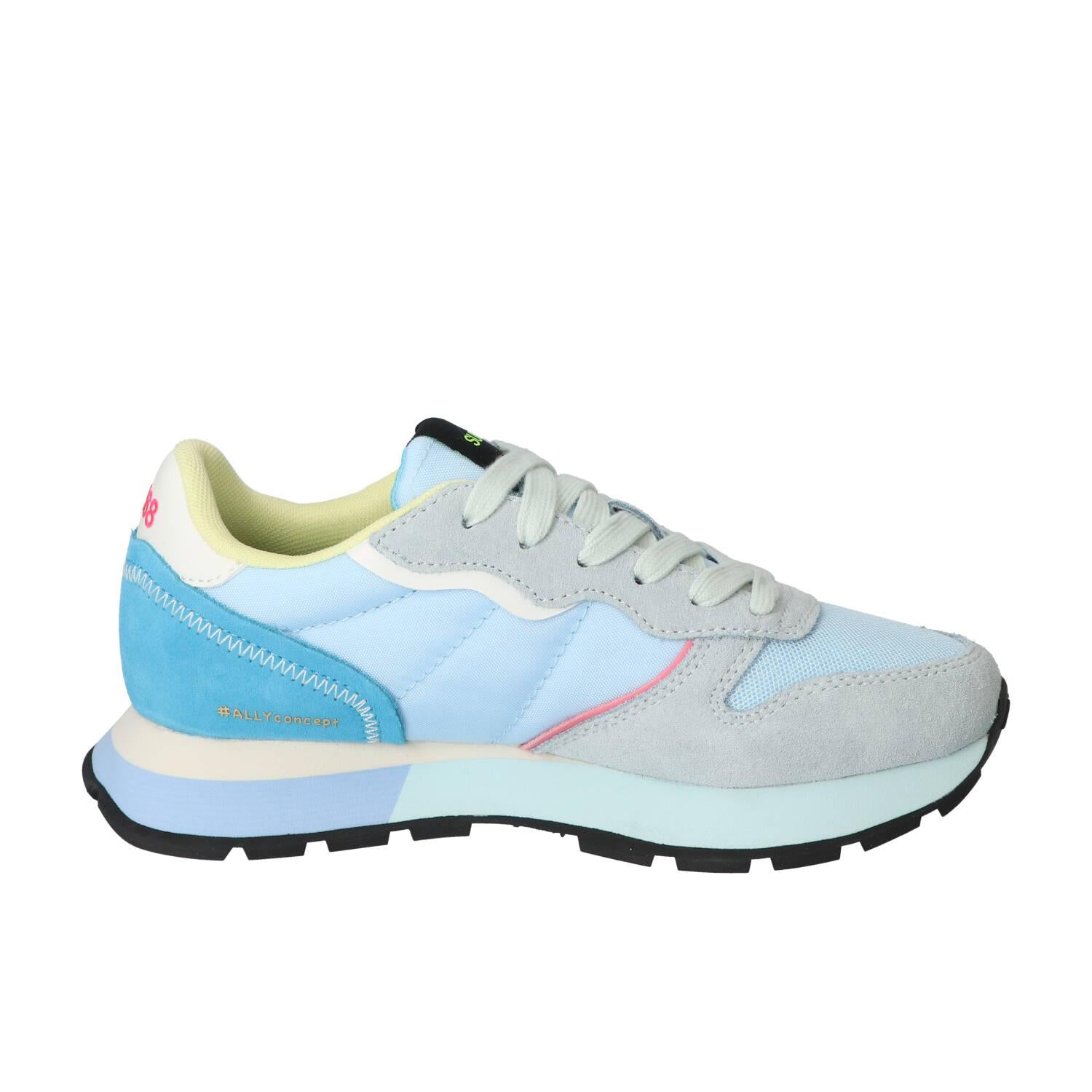 Sneakers, Lichtblauw