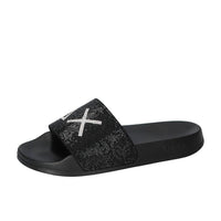 Slippers, Zwart