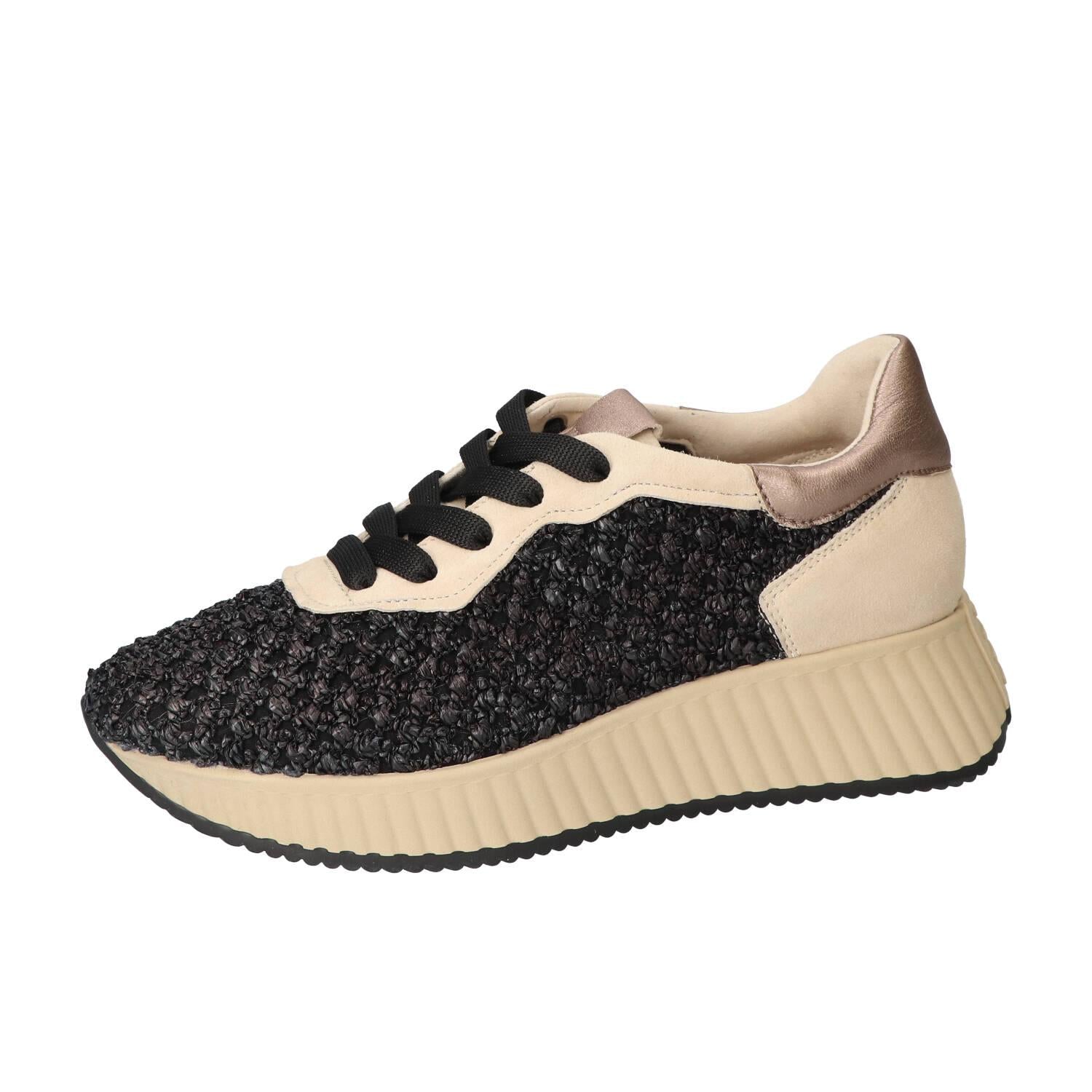 Sneakers, Zwart
