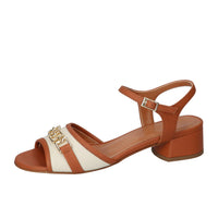 Sandalen, Cognac