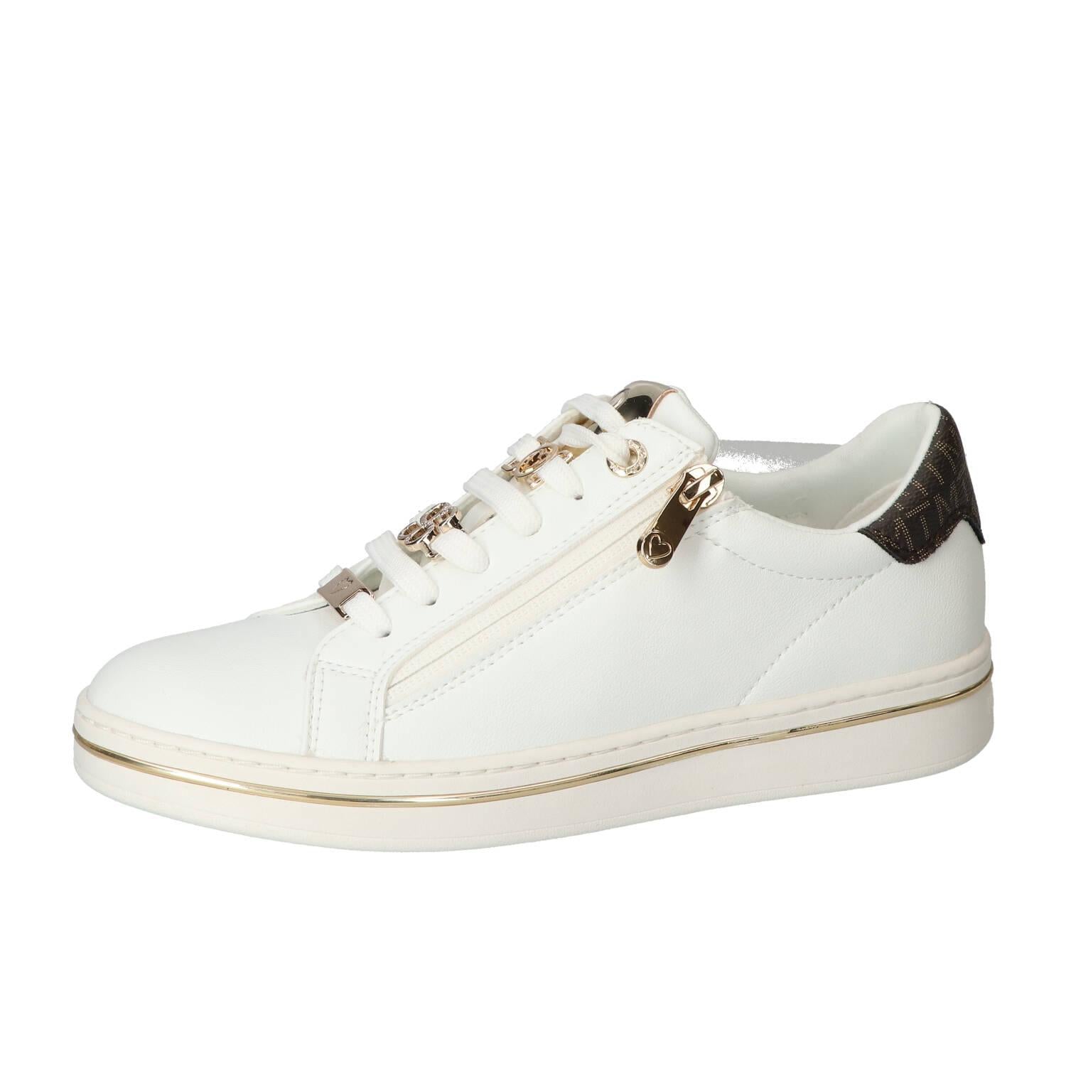 Sneakers, Wit