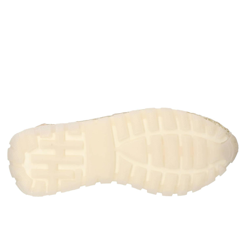 Instapschoenen, Off White