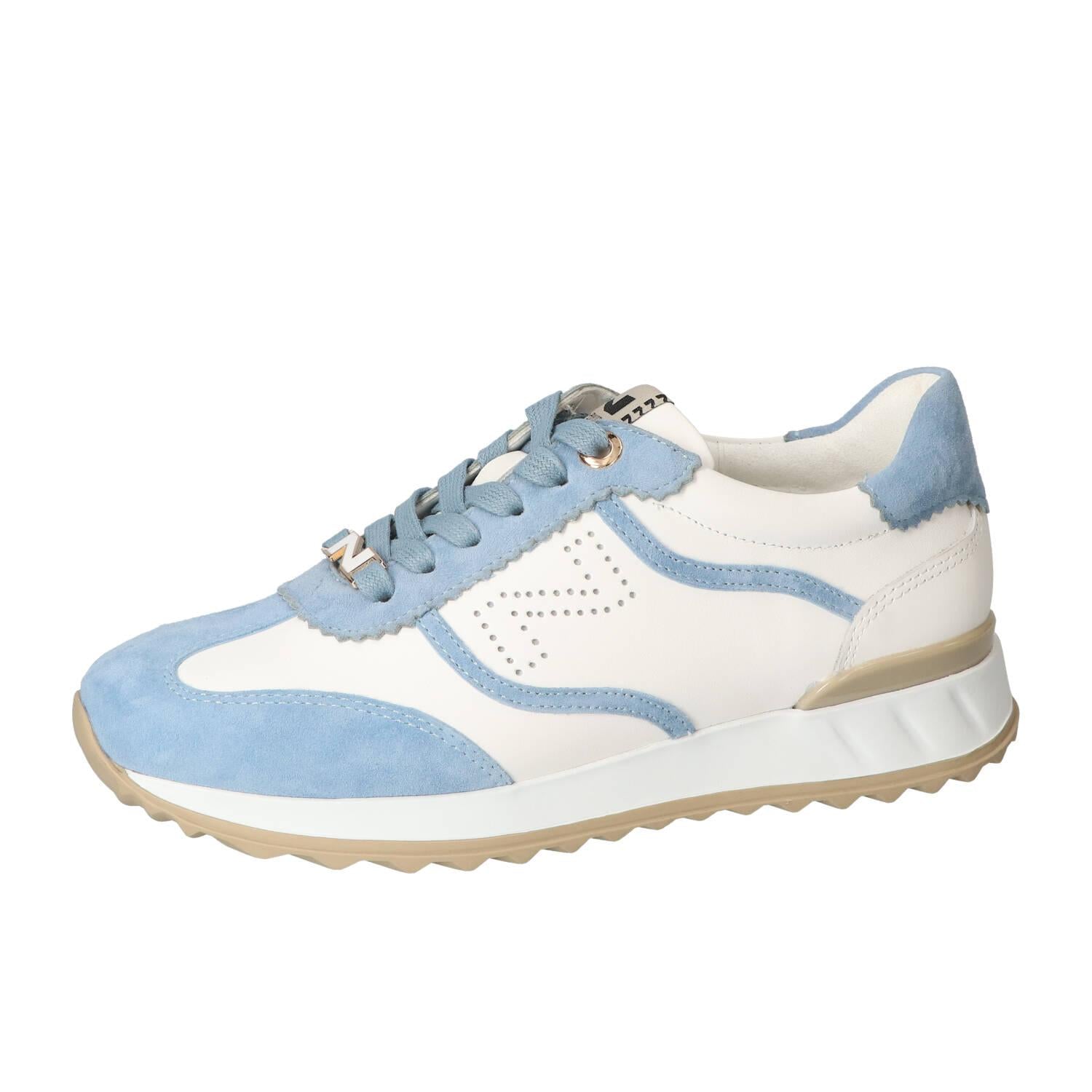 Sneakers, Lichtblauw