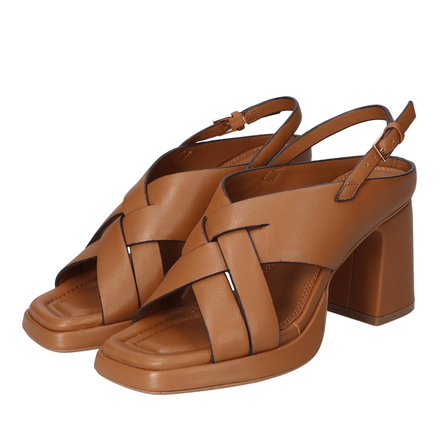 Sandalen, Cognac