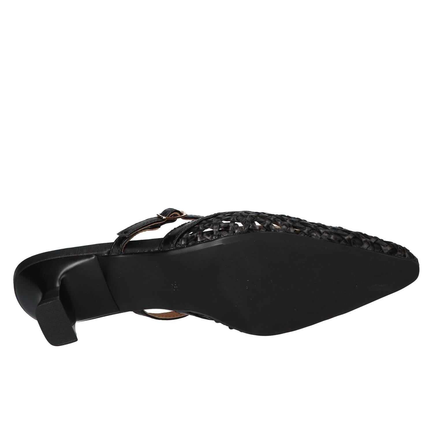 Slingback, Zwart