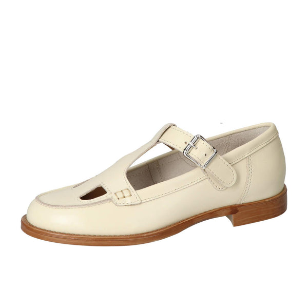 Instapschoenen, Off White