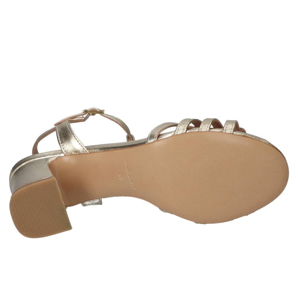 Sandalen, Goud