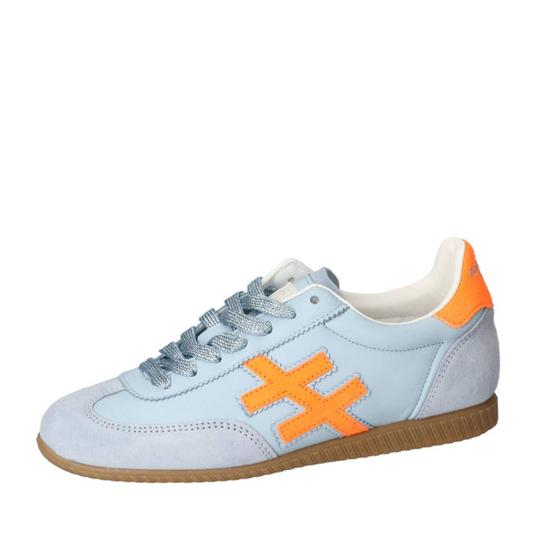 Sneakers, Lichtblauw