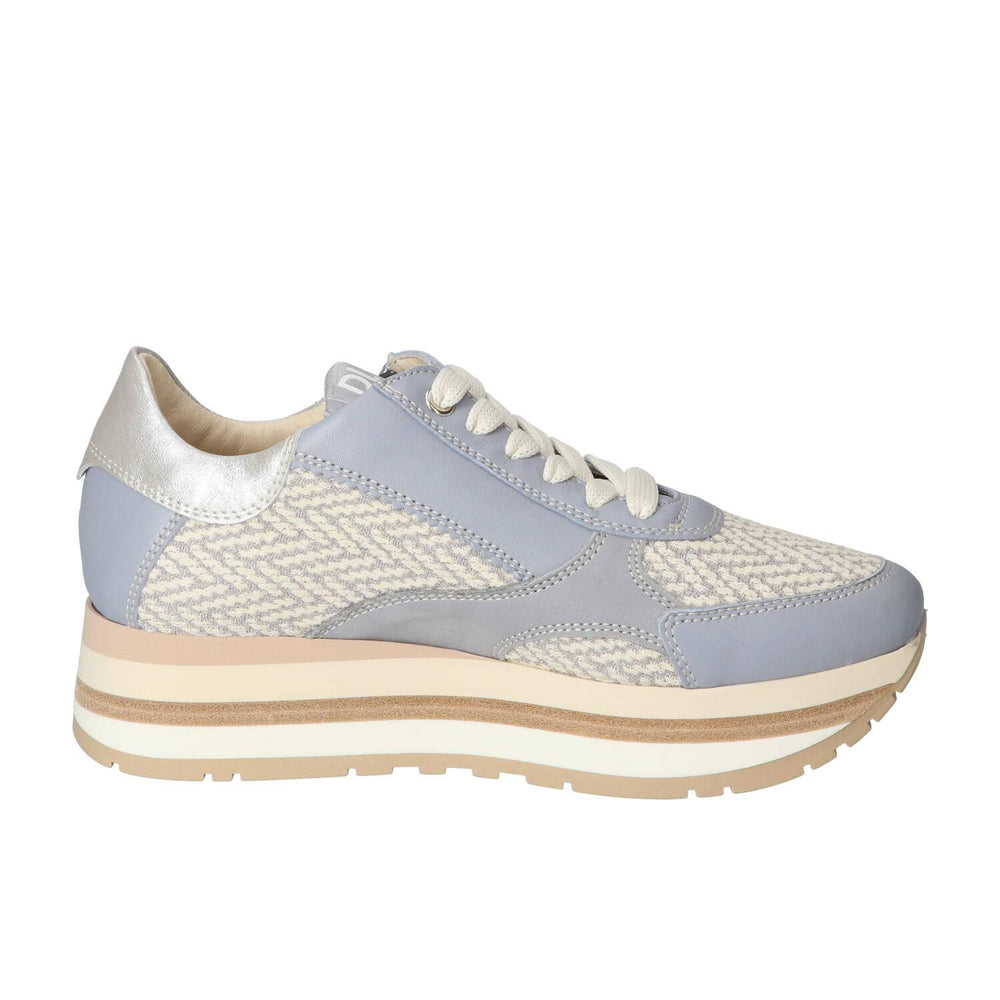 Sneakers, Lichtblauw