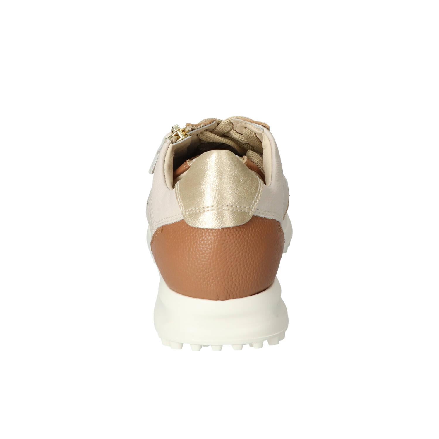 Sneakers, Cognac