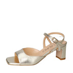 Sandalen, Goud