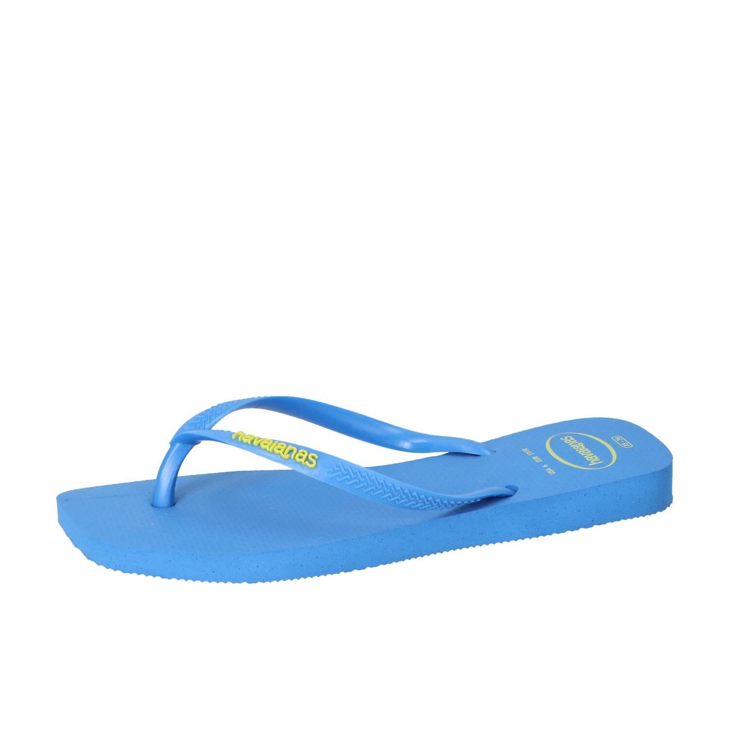 Slippers, Lichtblauw
